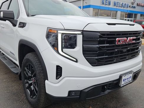Used 2025 GMC Sierra 1500 Elevation w/ Preferred Package image 4