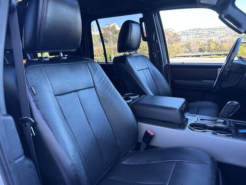 Used 2017 Ford Expedition Limited w/ Equipment Group 301A image 14