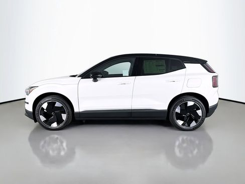 New 2026 Volvo EX30 Plus w/ Climate Package image 4