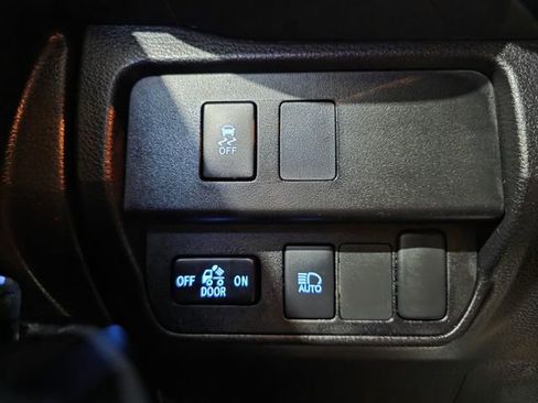 Used 2023 Toyota Tacoma SR AWD/4WD image 18