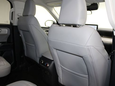 New 2026 Ford Explorer Active image 33