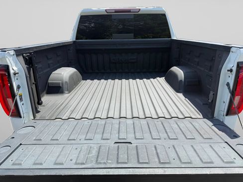 Used 2021 GMC Sierra 1500 SLT w/ SLT Premium Package AWD/4WD image 29