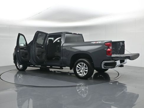Used 2025 Chevrolet Silverado 1500 LT image 41