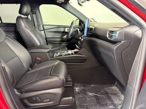 Used 2022 Ford Explorer ST w/ Equipment Group 401A AWD/4WD image 23