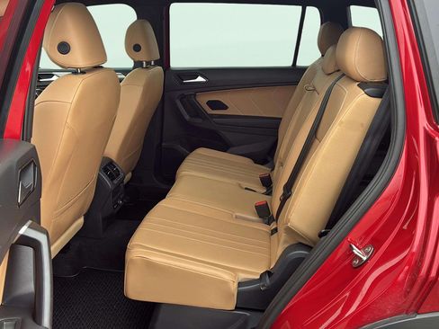 Used 2024 Volkswagen Tiguan SE R-Line w/ MDO Package, Three-Row FWD image 20