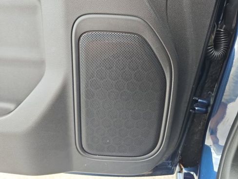 Used 2022 GMC Sierra 1500 SLE image 17