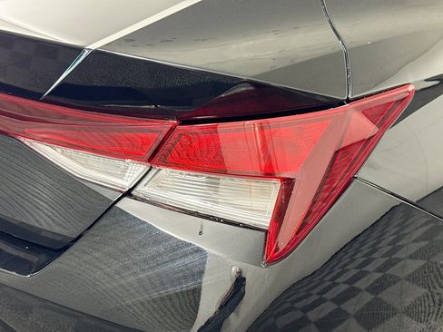 Used 2023 Hyundai Elantra SEL image 34