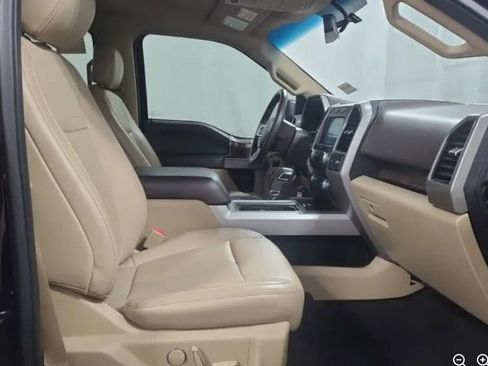 Used 2018 Ford F150 Lariat image 10