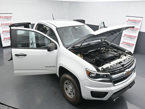 Used 2020 Chevrolet Colorado W/T w/ WT Convenience Package image 25