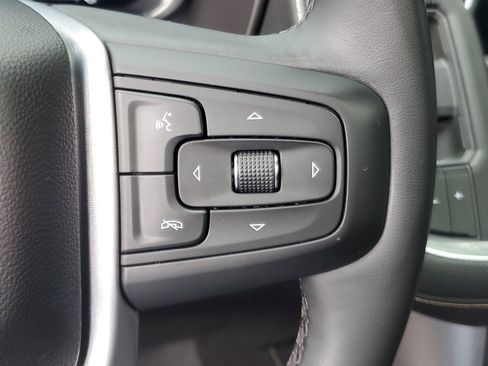 Used 2023 GMC Yukon XL SLT w/ SLT Premium Package AWD/4WD image 25