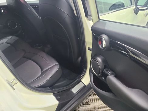 Used 2015 MINI Cooper S image 38