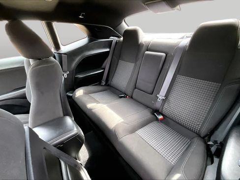 Used 2019 Dodge Challenger SXT RWD image 10