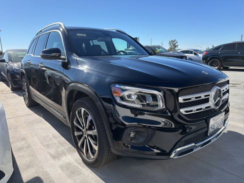 Used 2022 Mercedes-Benz GLB 250 image 2