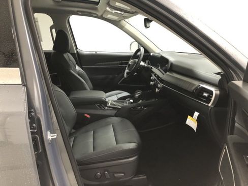 New 2025 Kia Telluride EX w/ EX Captain's Chair Package image 16