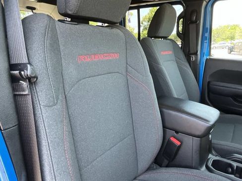 Used 2024 Jeep Wrangler Unlimited Rubicon AWD/4WD image 23
