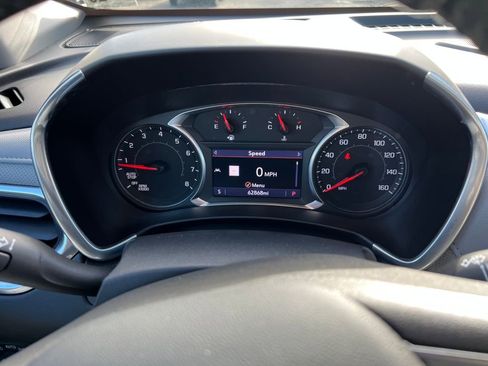 Used 2021 Chevrolet Equinox Premier image 25