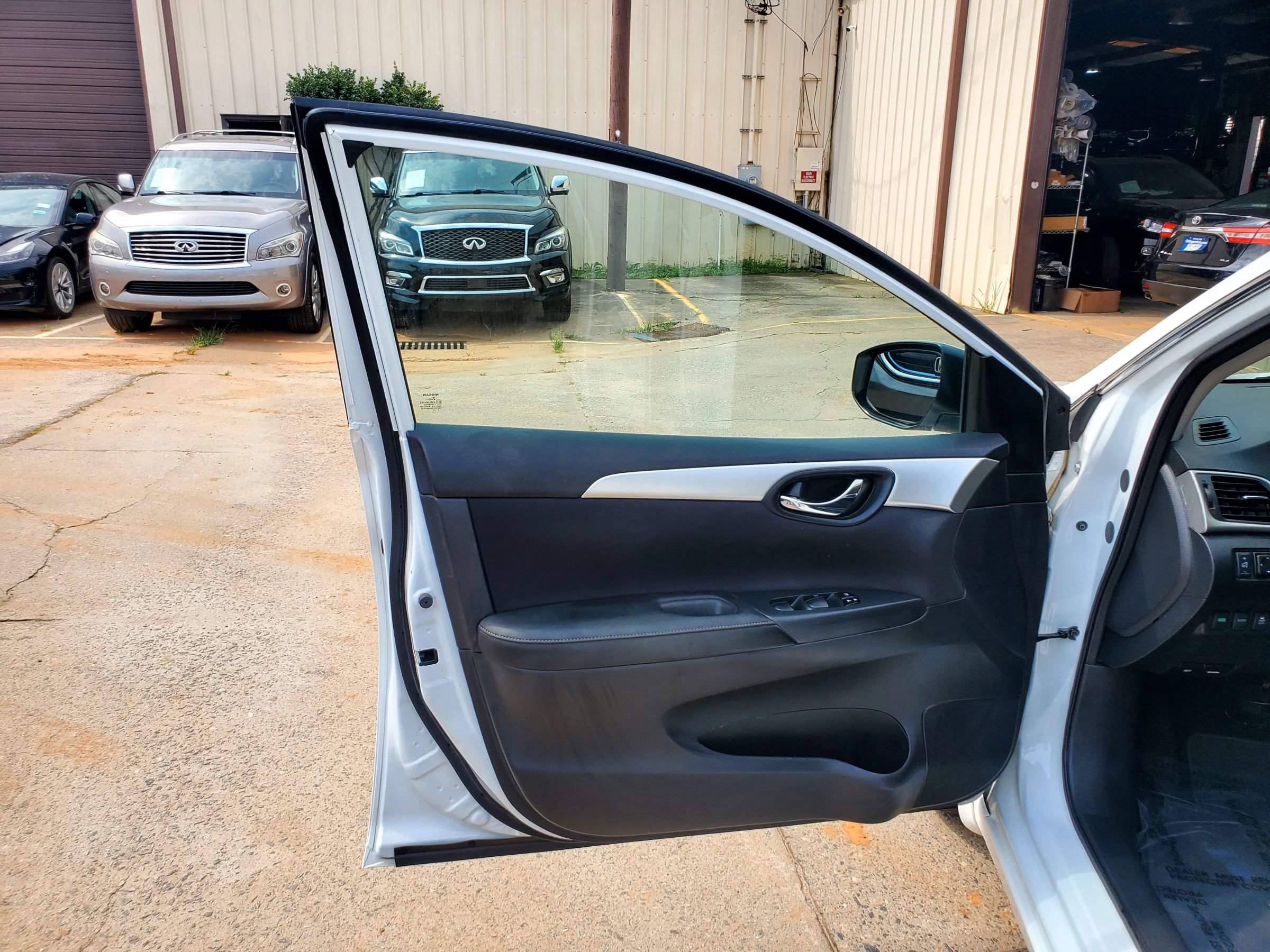 Used 2017 Nissan Sentra S FWD image 17