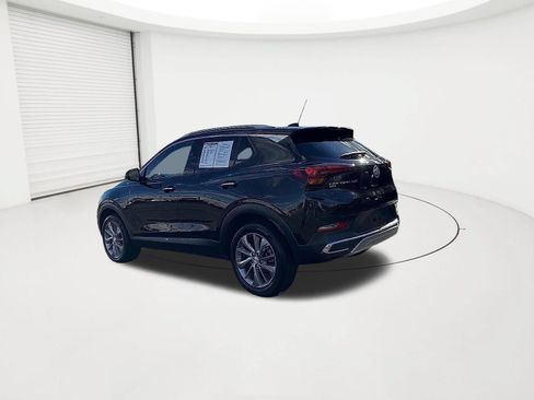 Used 2022 Buick Encore GX Essence w/ Experience Buick Package AWD/4WD image 3