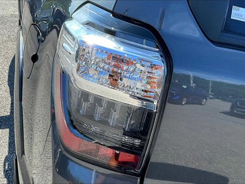 Certified 2022 Toyota 4Runner Limited image 54