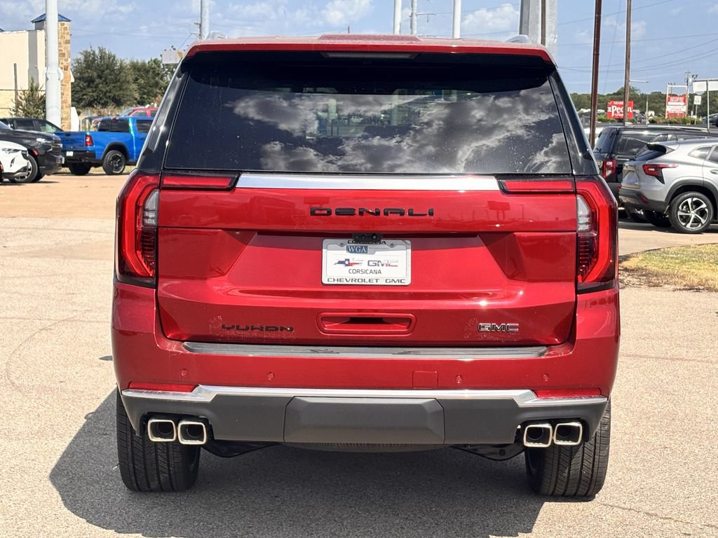 New 2026 GMC Yukon Denali w/ Denali Reserve Package AWD/4WD image 7