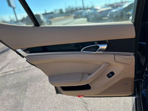 Used 2010 Porsche Panamera S image 21