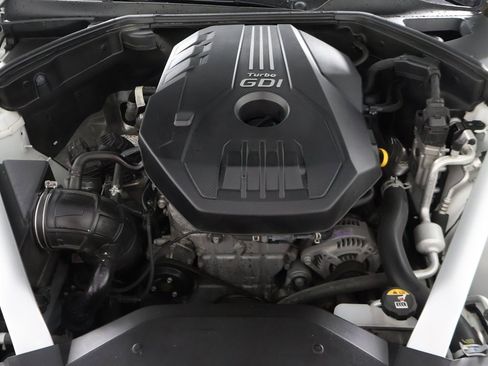 Used 2022 Genesis G70 2.0T w/ Prestige Package image 23