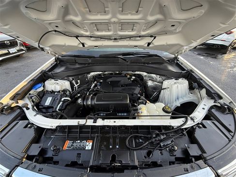 Used 2020 Ford Explorer XLT w/ Equipment Group 202A image 27