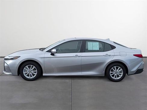 Certified 2025 Toyota Camry LE image 3