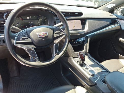 Certified 2023 Cadillac XT5 Premium Luxury AWD/4WD image 15