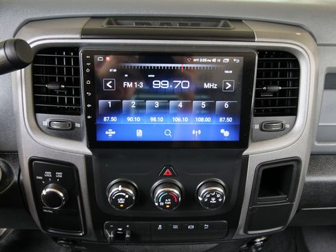 Used 2015 RAM 2500 Tradesman w/ Chrome Appearance Group AWD/4WD image 28