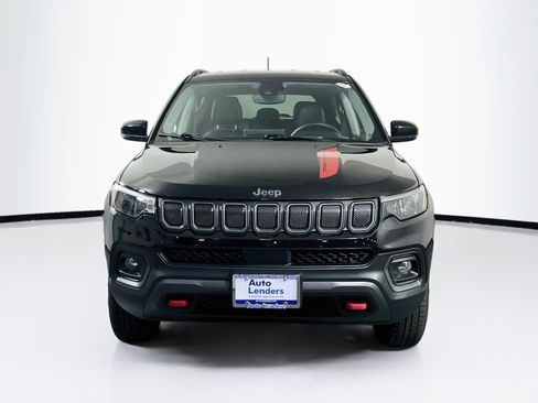 Used 2022 Jeep Compass Trailhawk w/ Trailhawk Convenience Group AWD/4WD image 2