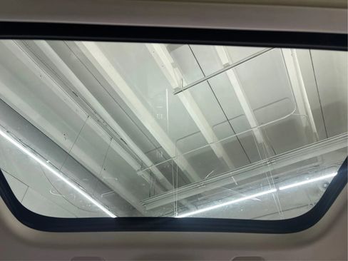 Used 2018 Volvo S90 T6 Inscription image 28