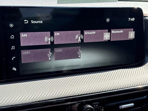 New 2025 Nissan Kicks SR image 21