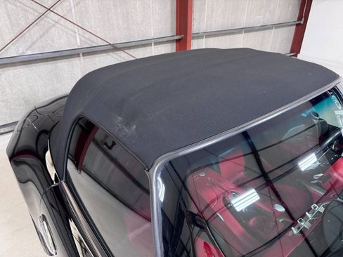Used 2002 BMW Z8 RWD image 28