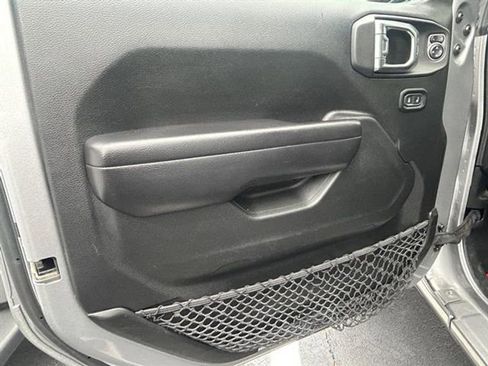 Used 2021 Jeep Wrangler Unlimited Sport image 23