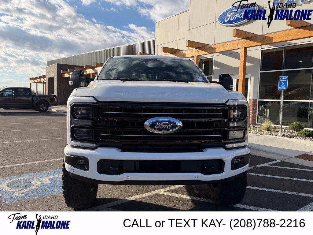 Used 2025 Ford F350 Platinum w/ Tremor Off-Road Package AWD/4WD image 2