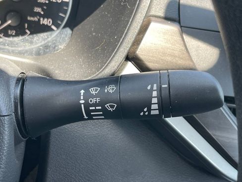 Used 2024 Nissan Altima 2.5 SV FWD image 43