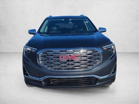 Used 2019 GMC Terrain Denali w/ Advanced Safety Package AWD/4WD image 2