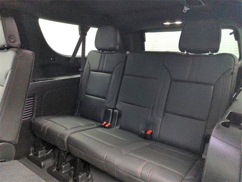 Used 2021 Chevrolet Suburban RST image 38