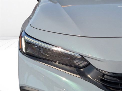 Used 2023 Honda Civic Sport image 9