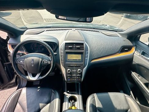 Used 2019 Lincoln MKC Reserve w/ MKC Climate Package AWD/4WD image 3