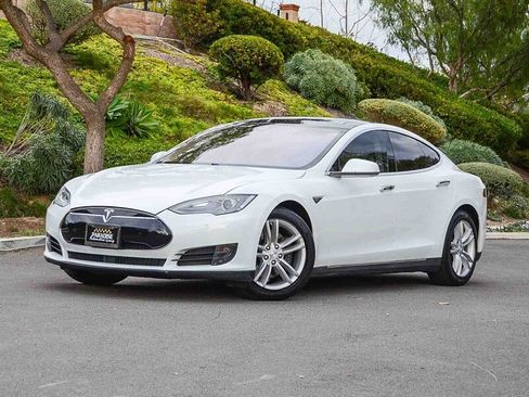 Used 2016 Tesla Model S 60 image 1