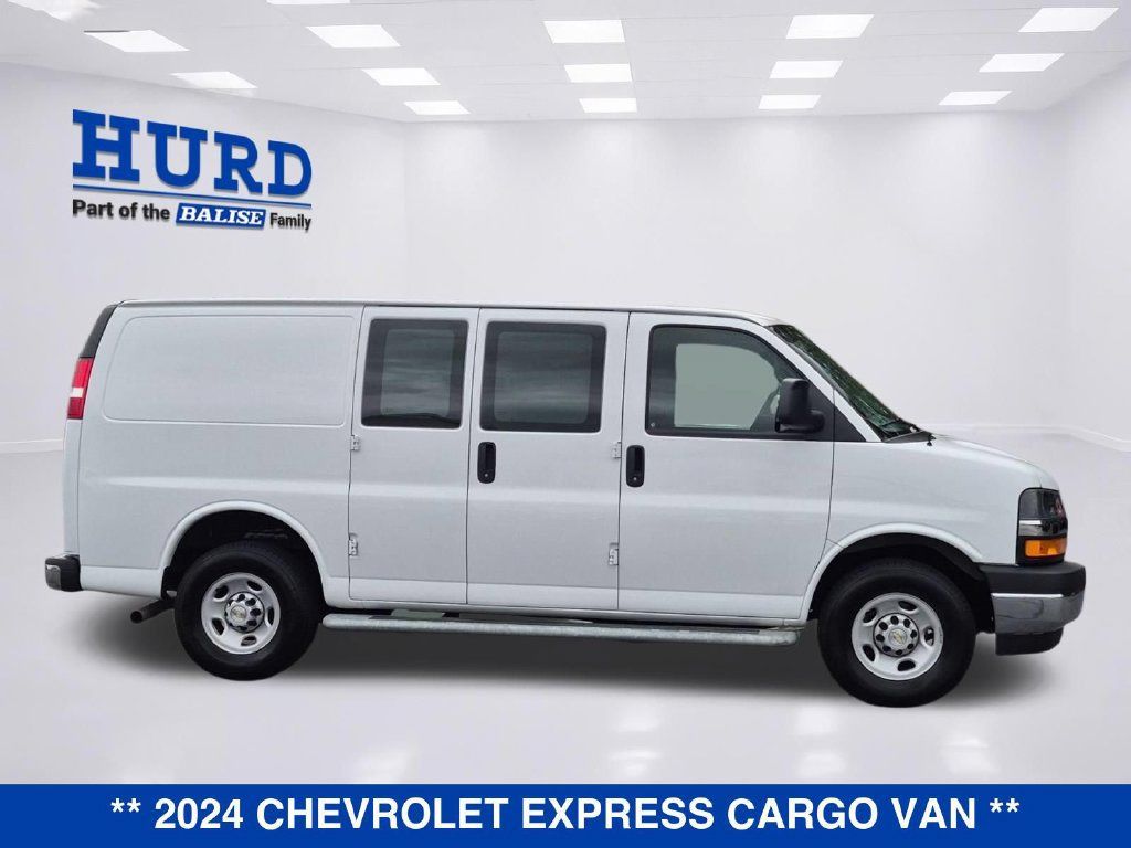 Used 2024 Chevrolet Express 2500 w/ Driver Convenience Package RWD image 2