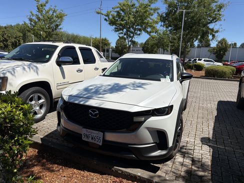 Used 2025 MAZDA CX-50 AWD 2.5 S w/ Preferred Package image 4