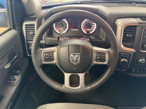 Used 2023 RAM 1500 Classic SLT AWD/4WD image 17