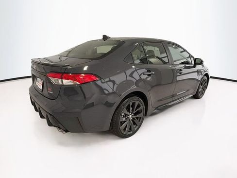 Used 2025 Toyota Corolla SE FWD image 6