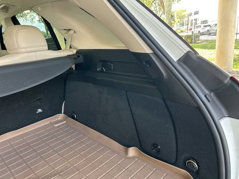 Used 2022 Mercedes-Benz GLE 450 4MATIC w/ AMG Line Exterior image 43