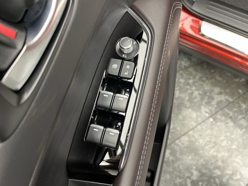 Used 2025 MAZDA CX-5 Signature image 8