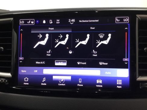 Used 2023 Chrysler Pacifica Touring-L FWD image 27