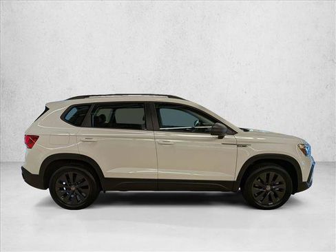 Used 2022 Volkswagen Taos S AWD/4WD image 4